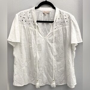 Knox Rose white linen blouse.